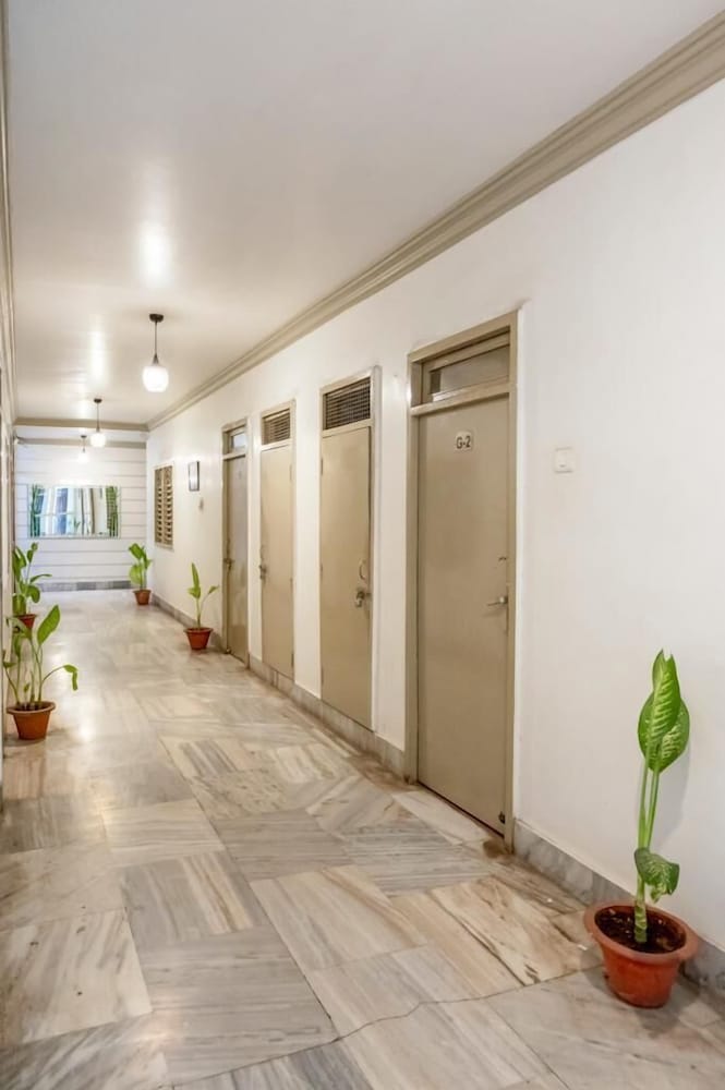 HOTEL PRAYAG 7/55