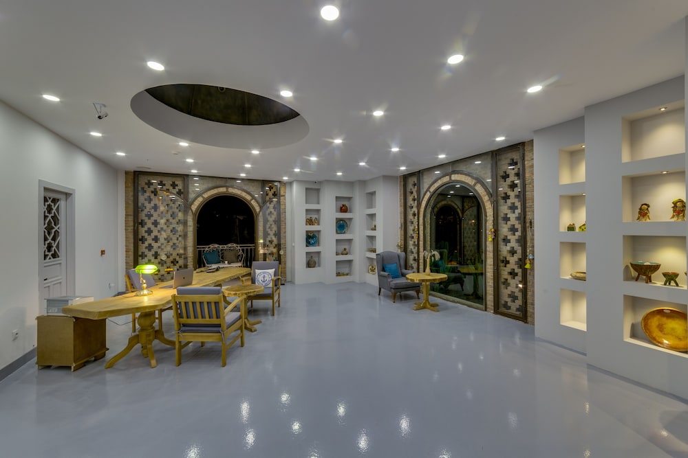 La Brezza Suite &amp; Hotel 40/63