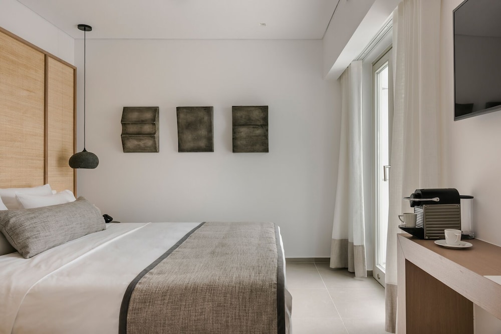 Deluxe, King Bed, Plunge Pool