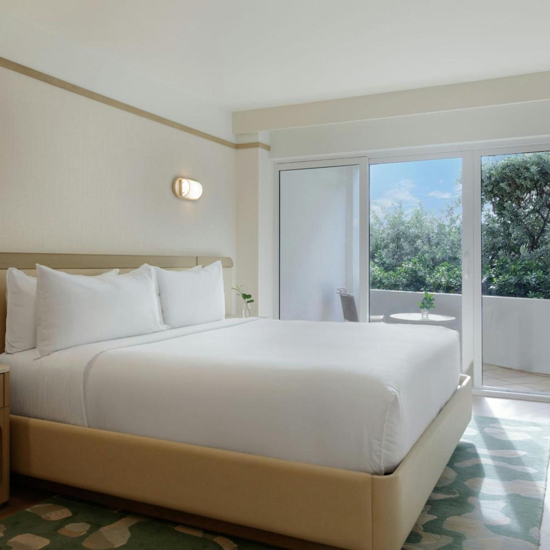 Room, Double Bed