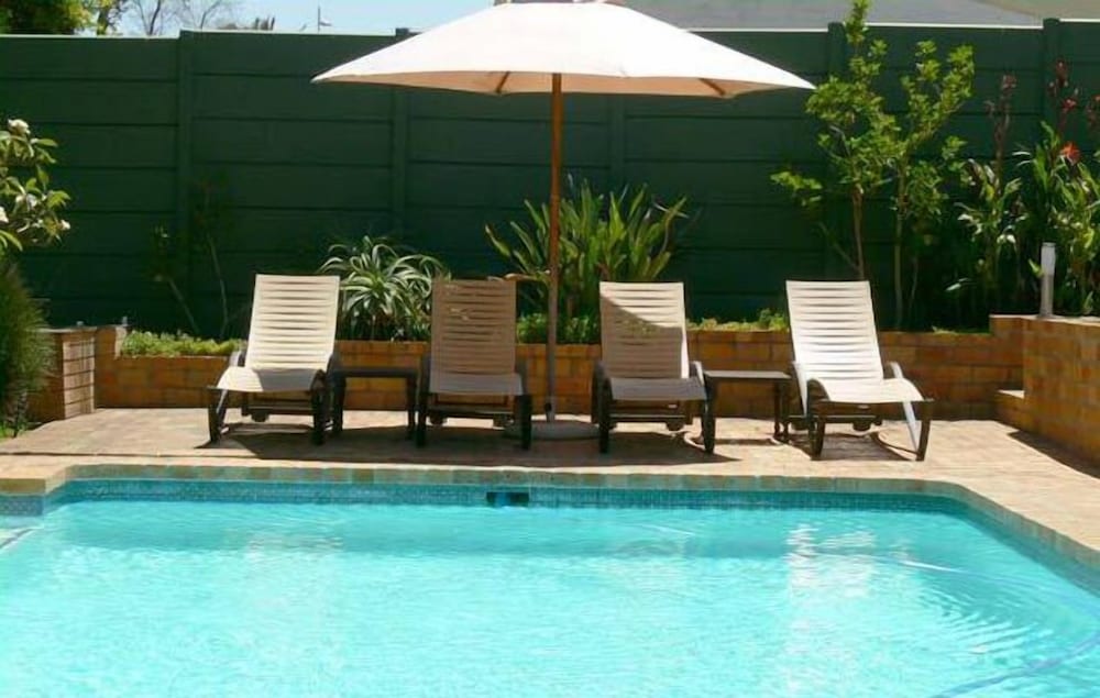 Hajos Lodge and Tours 45/50