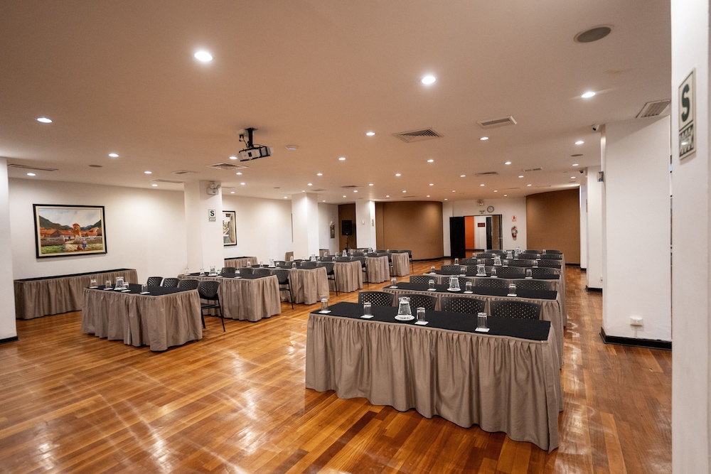 Jose Antonio Cusco Hotel 47/50