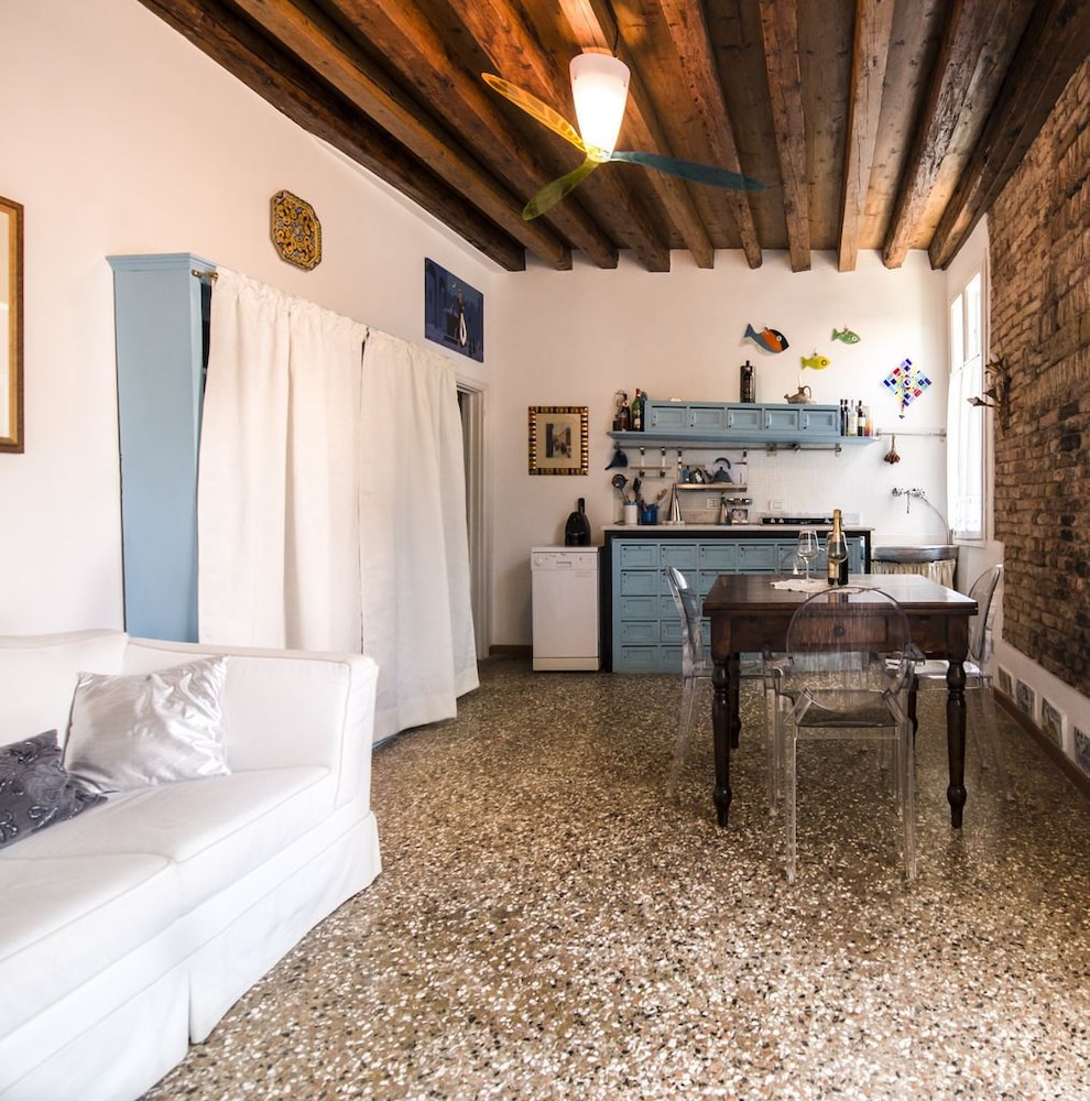 Venice Giardini Biennale Apartment 8/14