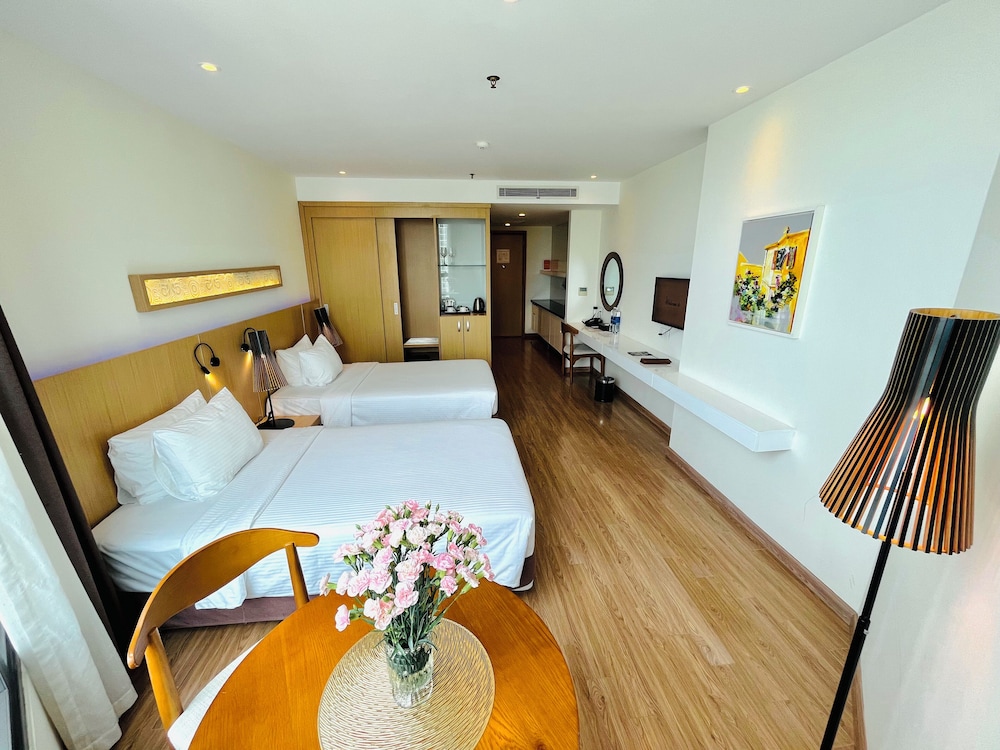 Starcity Bayfront Nha Trang Hotel 29/76