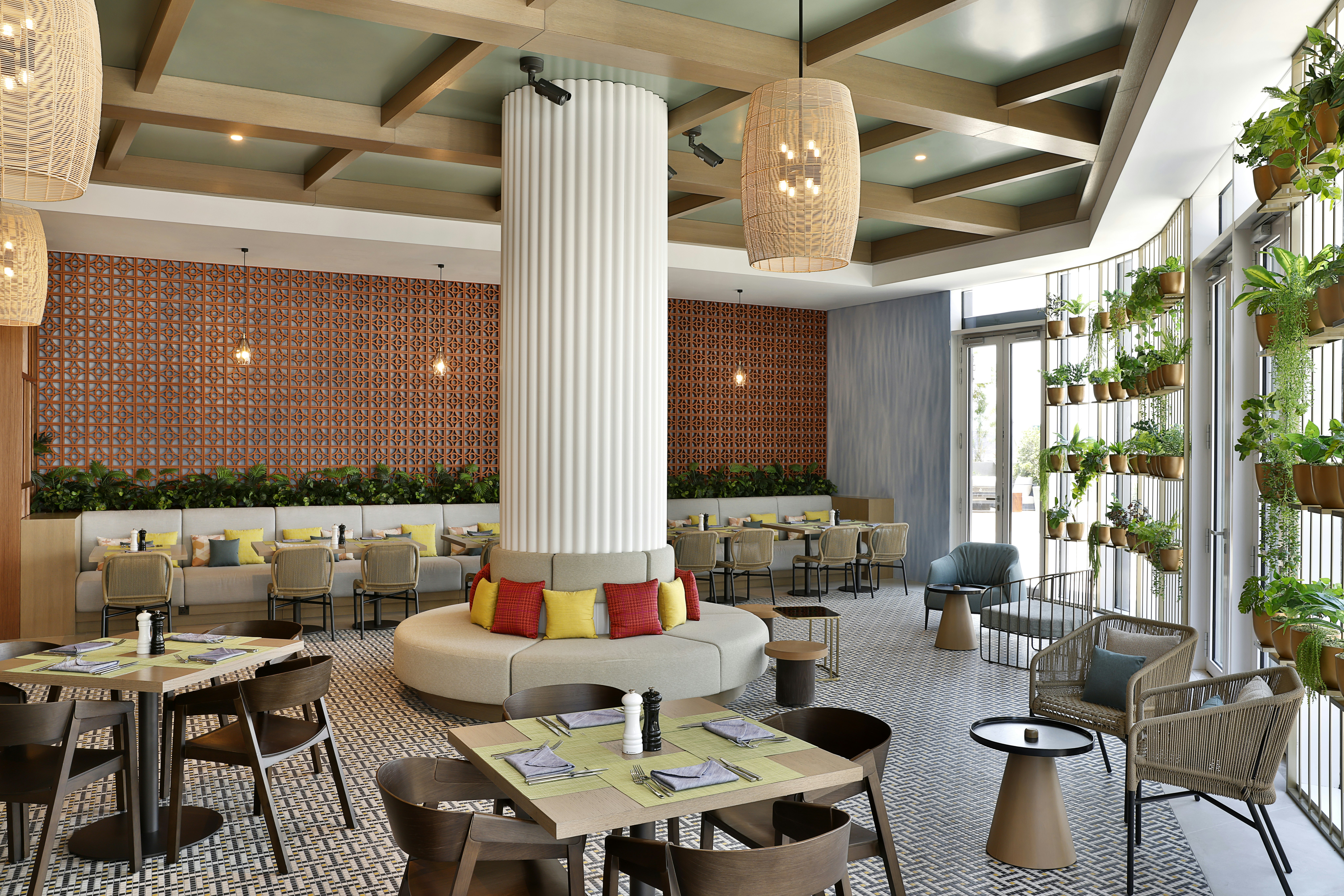 Embassy Suites by Hilton Dubai Business Bay 23/55