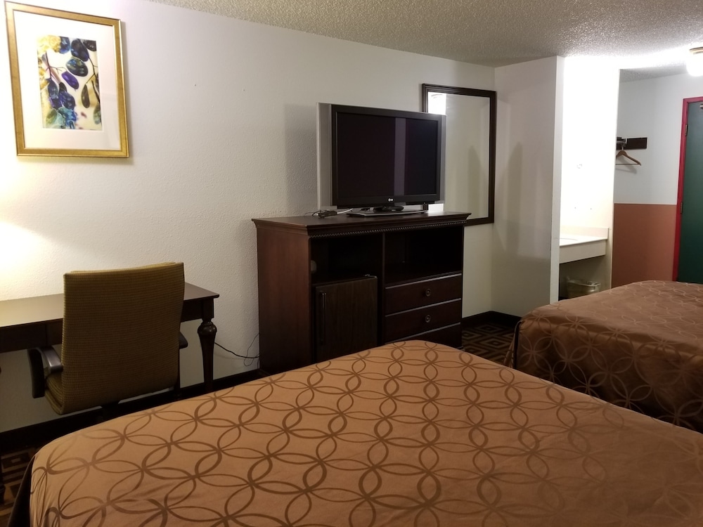 Sea-Tac Crest Motor Inn 26/35