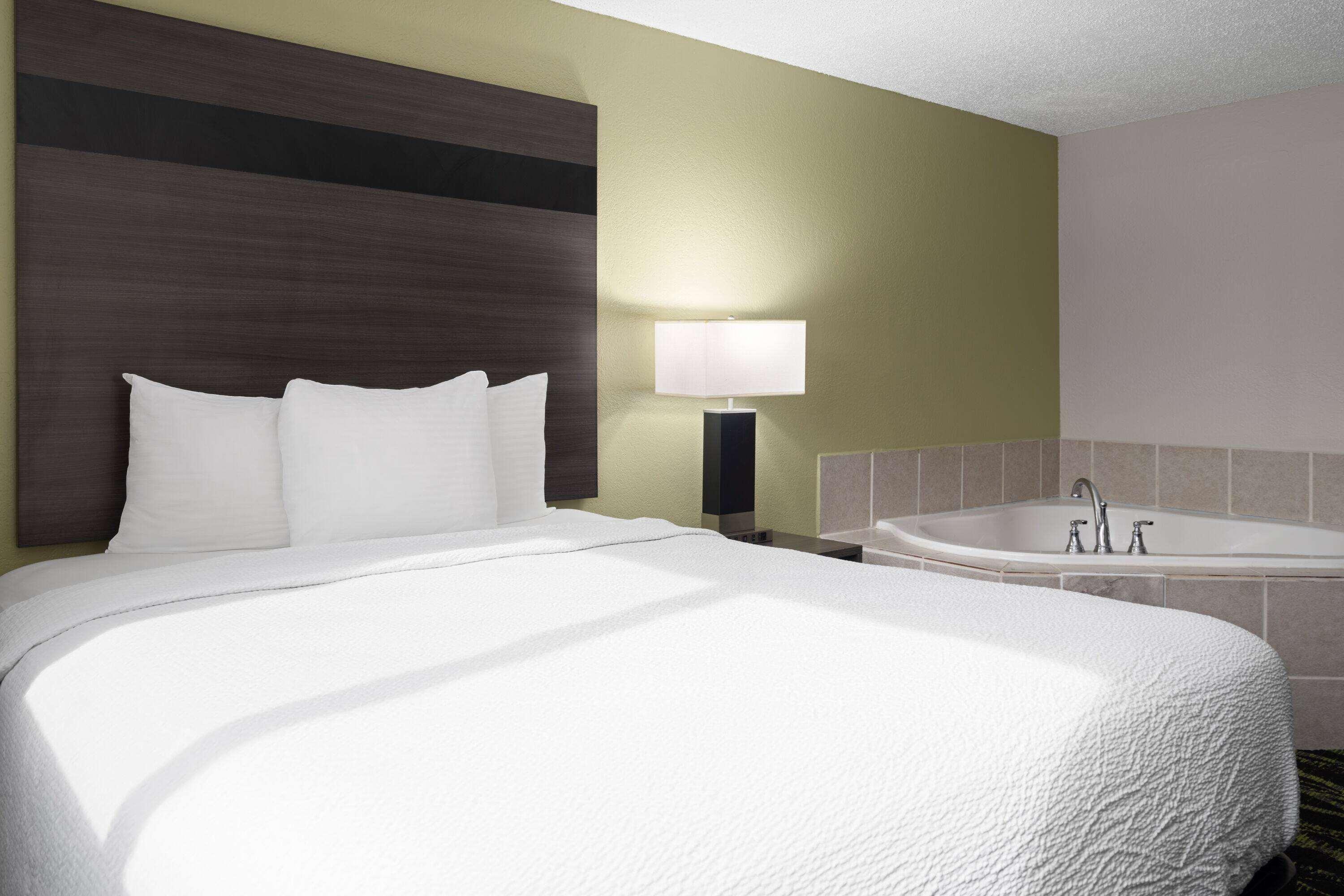 Studio, Suite, Queen Bed