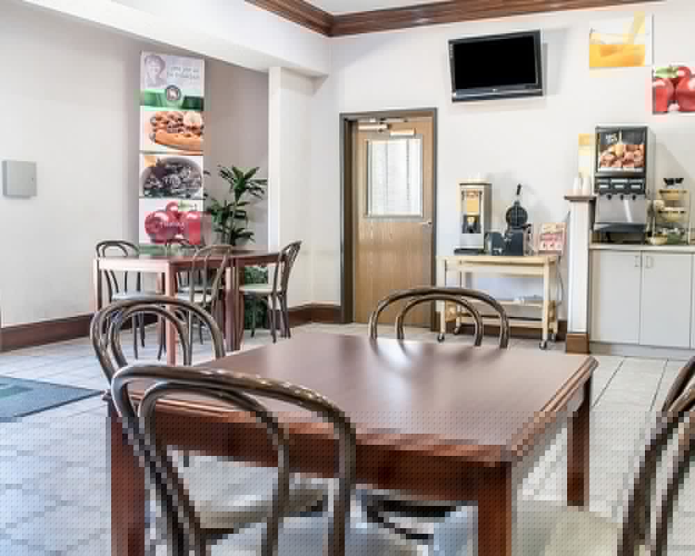 Quality Inn & Suites Brooks Louisville South 24/38