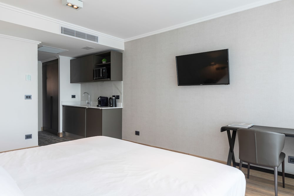 Hotel Solerios 10/42