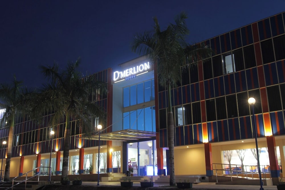 D'MERLION HOTEL 3/55