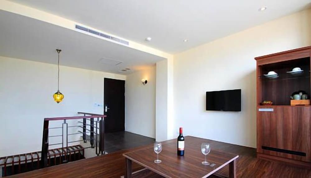 Jing Guan Hotel 28/50