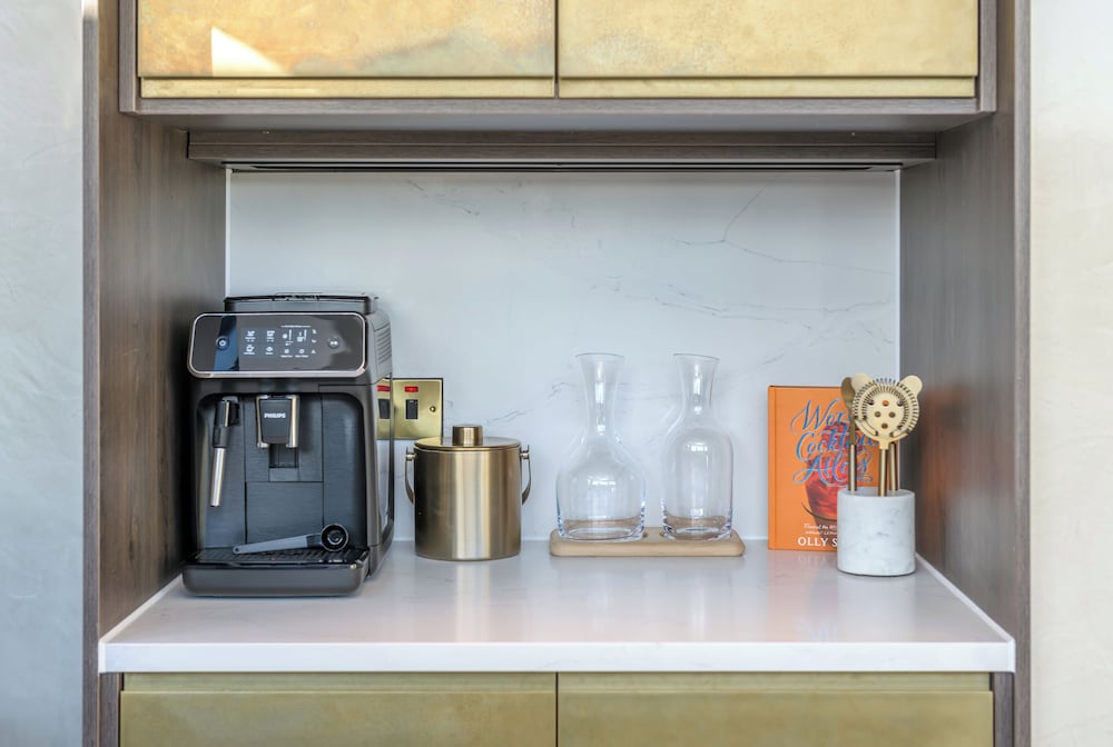 Righ Residences 29/38