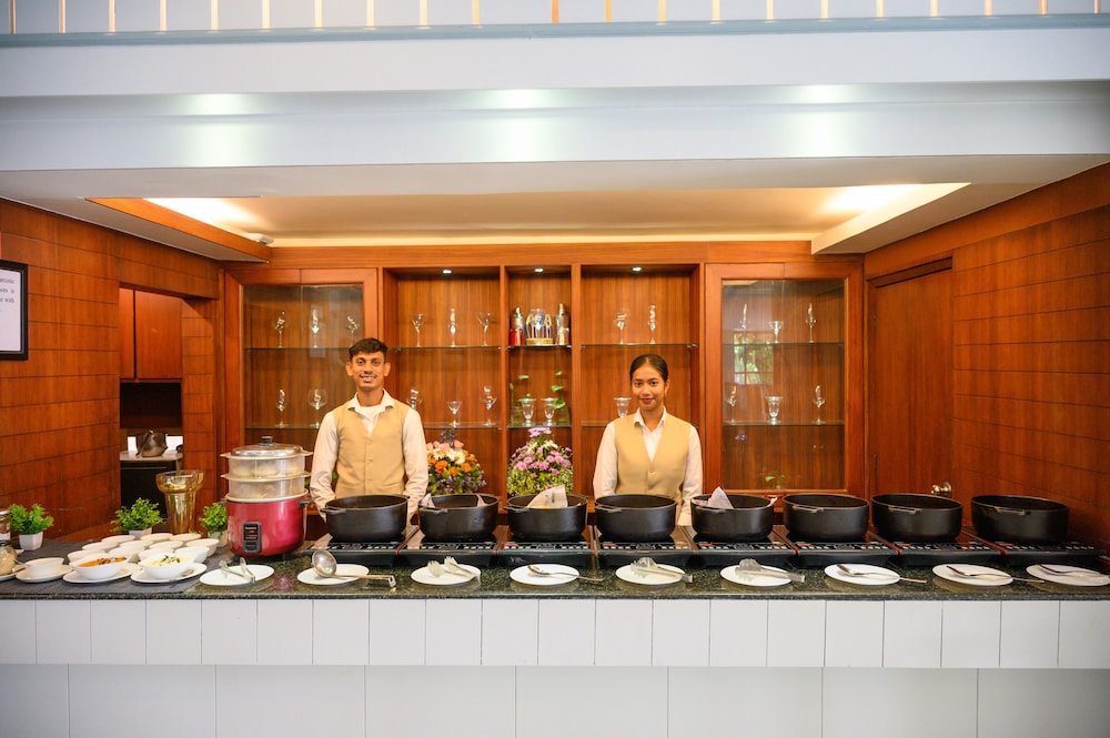 Sinclairs Siliguri 26/50