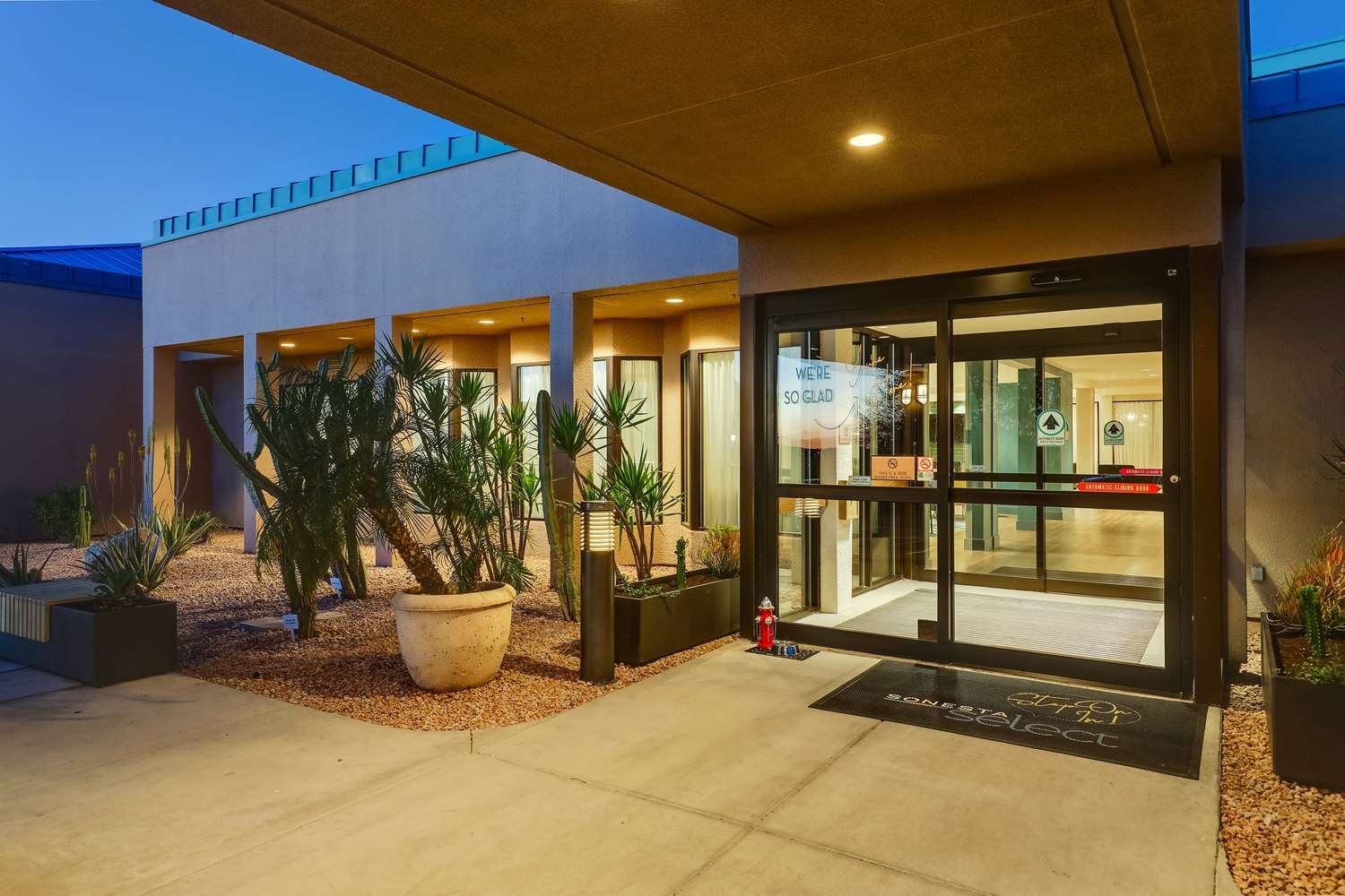 Sonesta Select Scottsdale At Mayo Clinic Campus 4/52