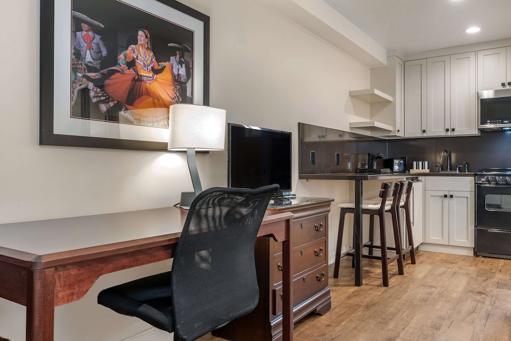 Best Western Rose Garden Inn 31/37