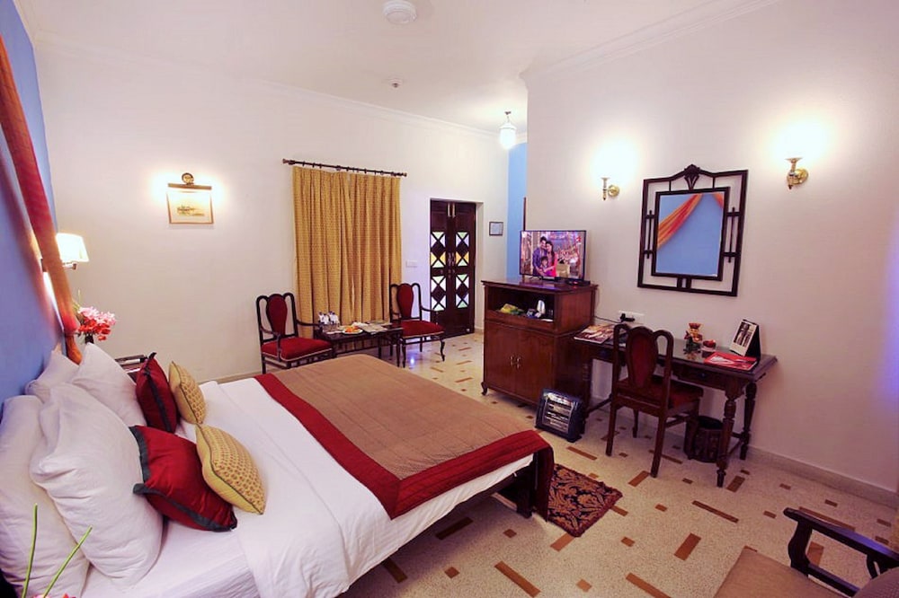 Hotel Rawalkot Jaisalmer 24/72