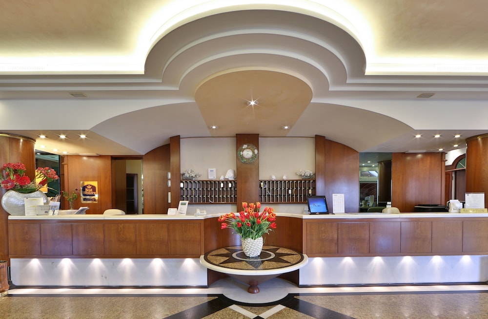 Hotel Bristol 13/69