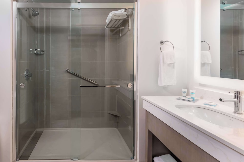 Hyatt House Tampa Airport Westshore 38/43