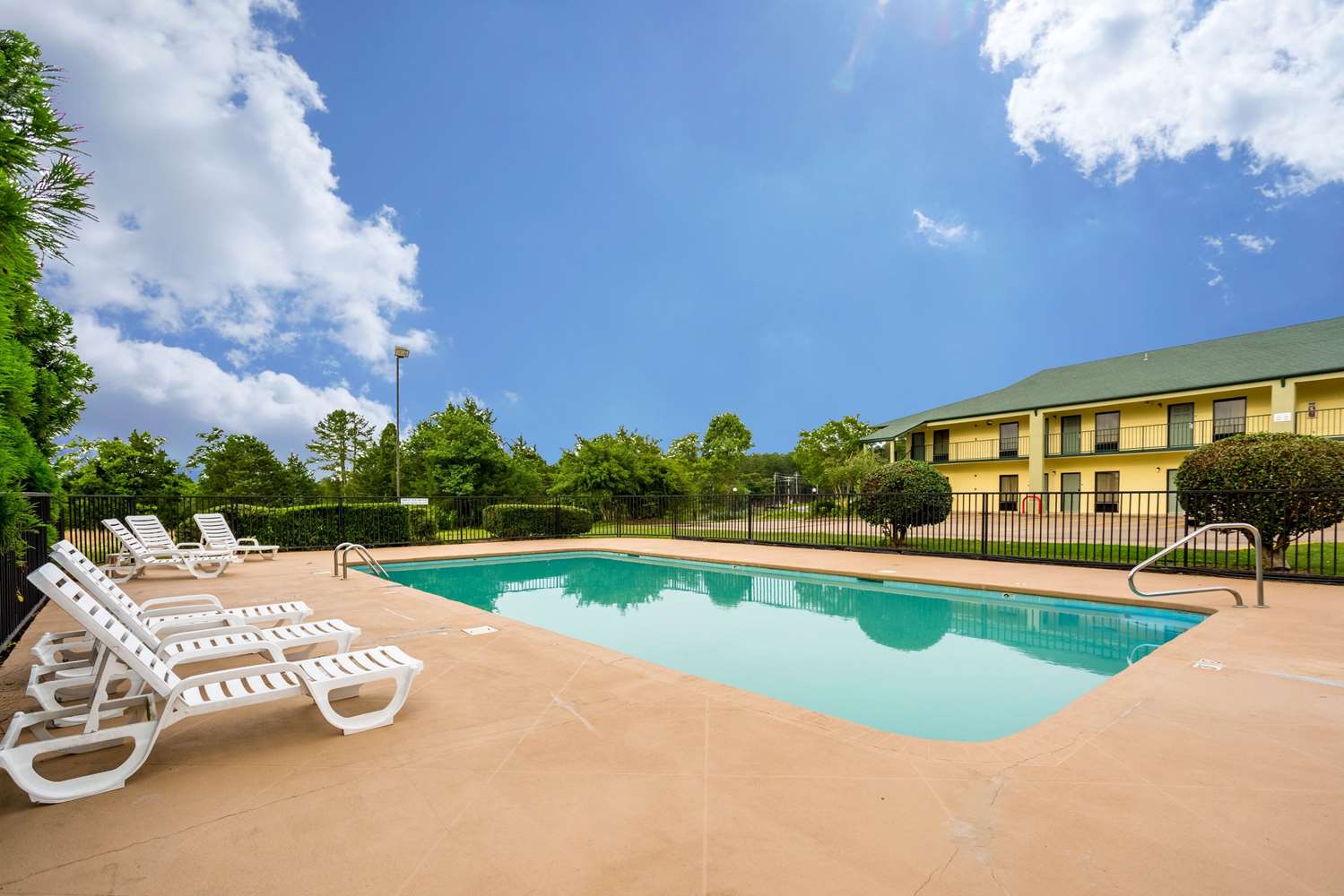 Quality Inn Heber Springs, AR 29/30