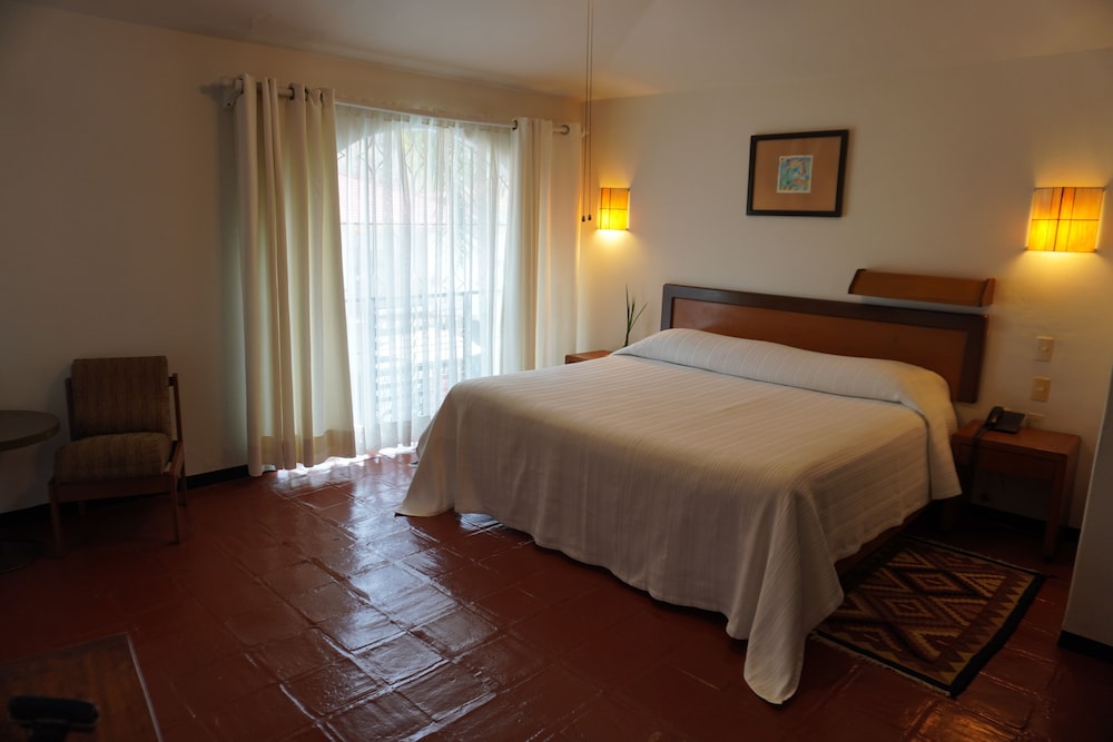 Superior, King Bed