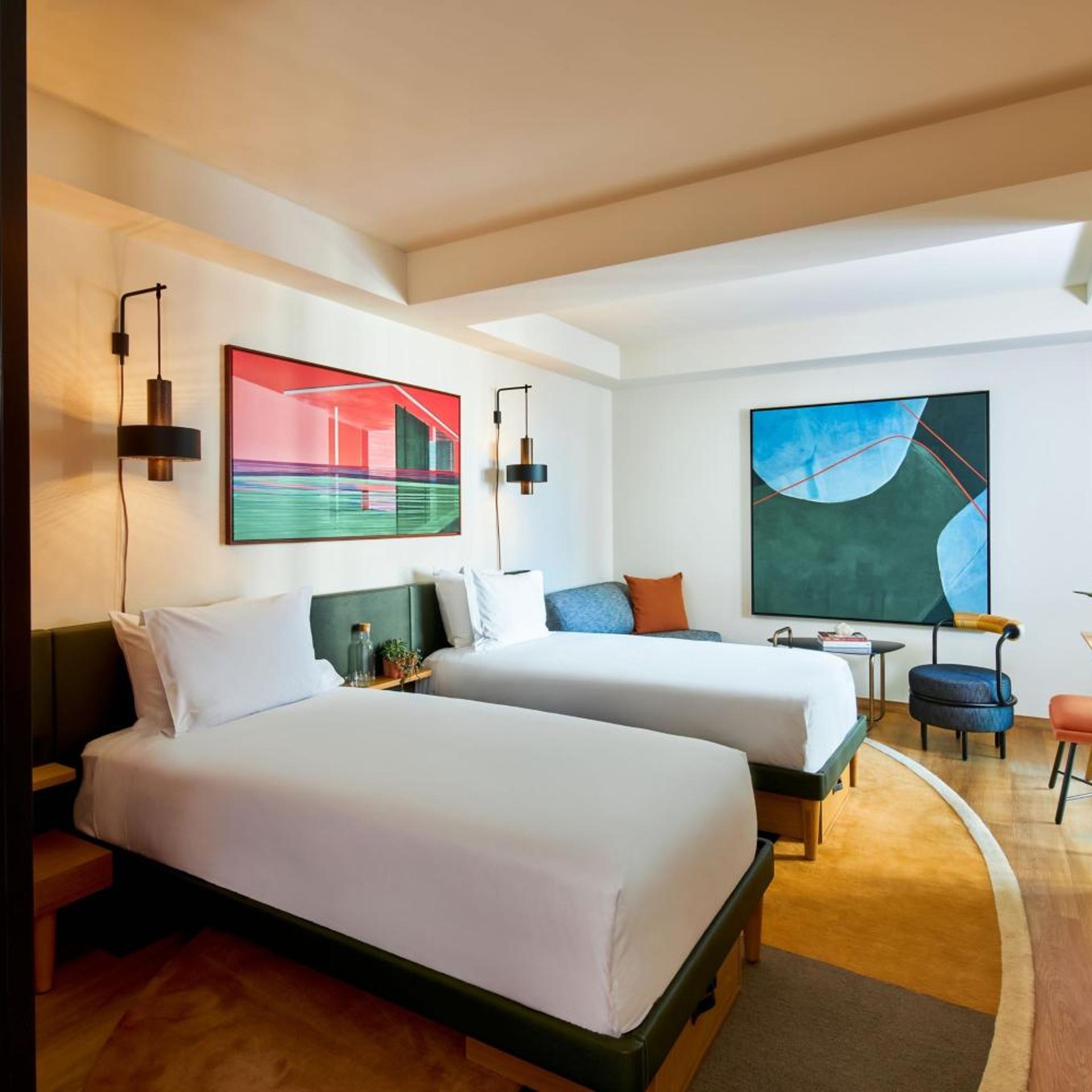 Room, Twin Beds, Atrium View