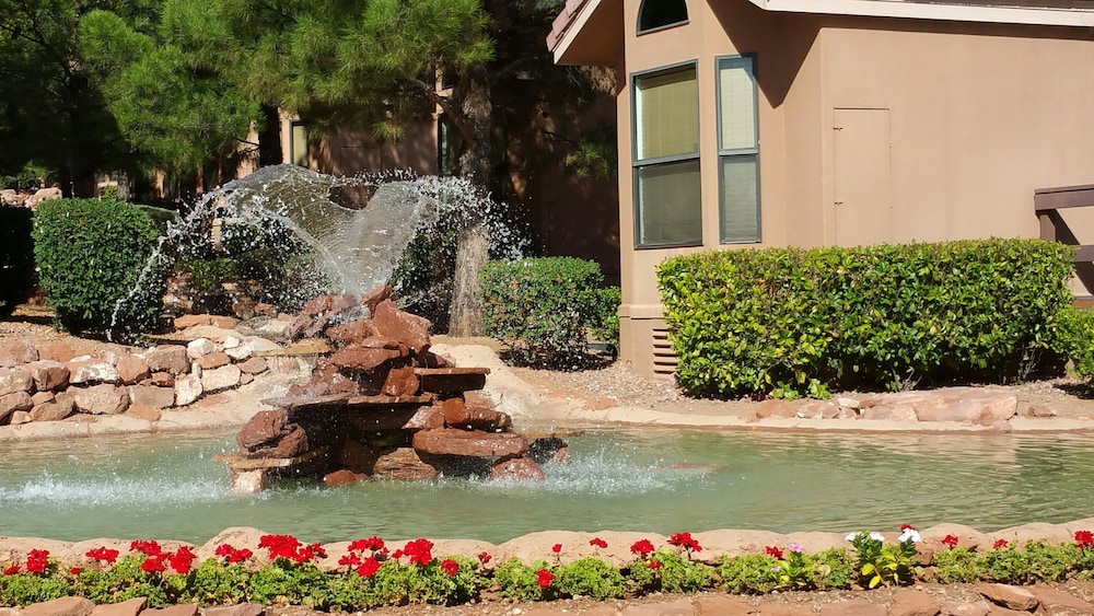 Sedona Pines Resort 31/76