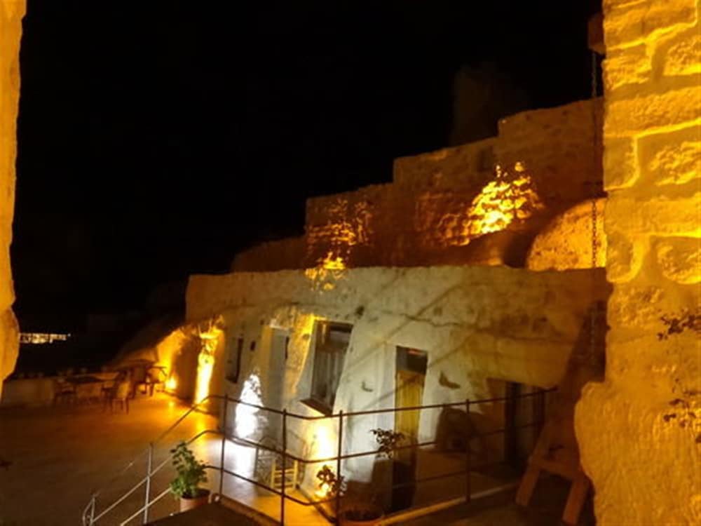 Sakura Cave Hotel 45/50