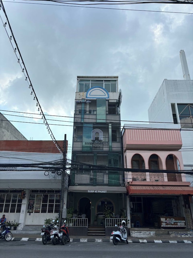 Sleep At Phuket 5/50
