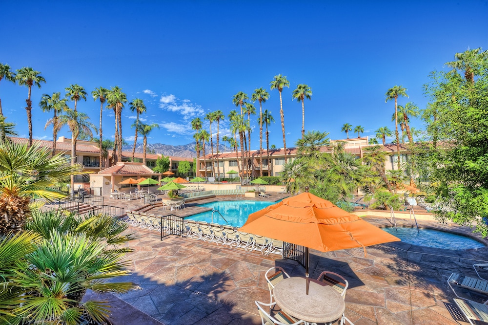 Hyatt Vacation Club at Desert Oasis 8/63