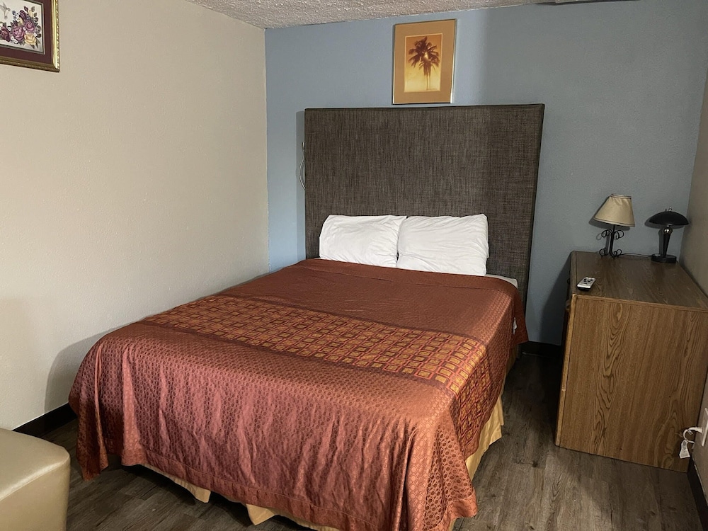 Safari Motel 22/55