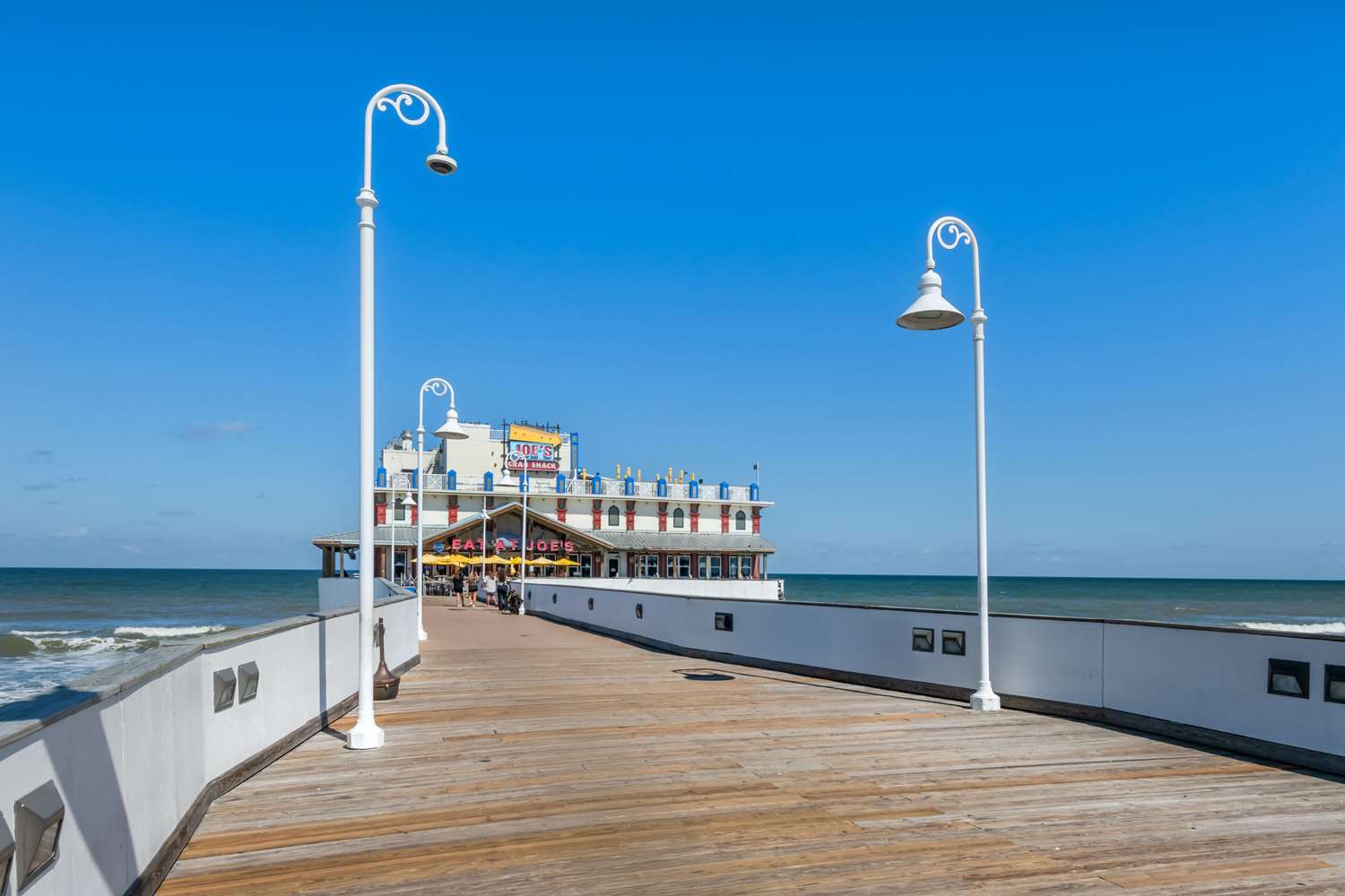 Comfort Inn and Suites Daytona Beach Oceanfront 38/42