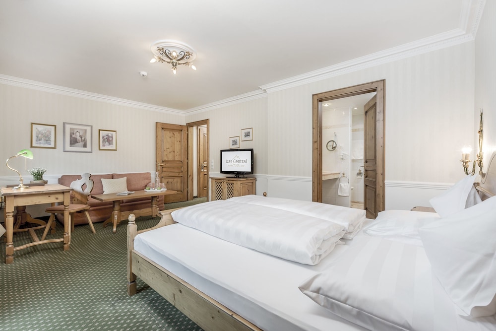 Hotel Central 3/35