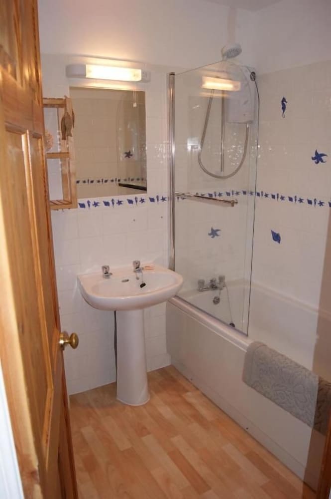 Shegarton Farm Cottages 45/47