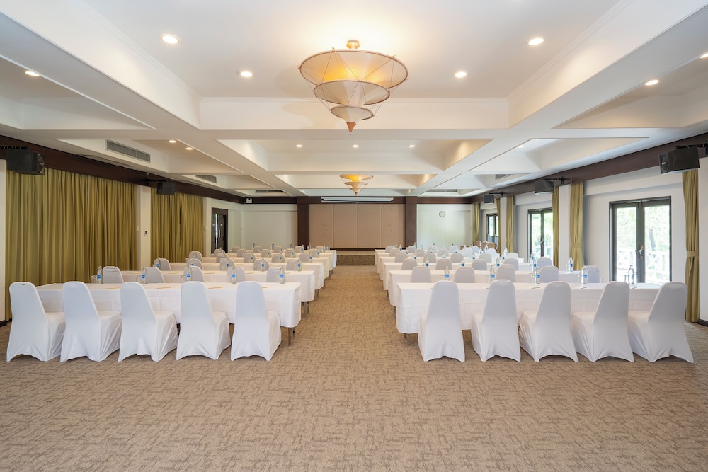 The Green Park Resort 52/65