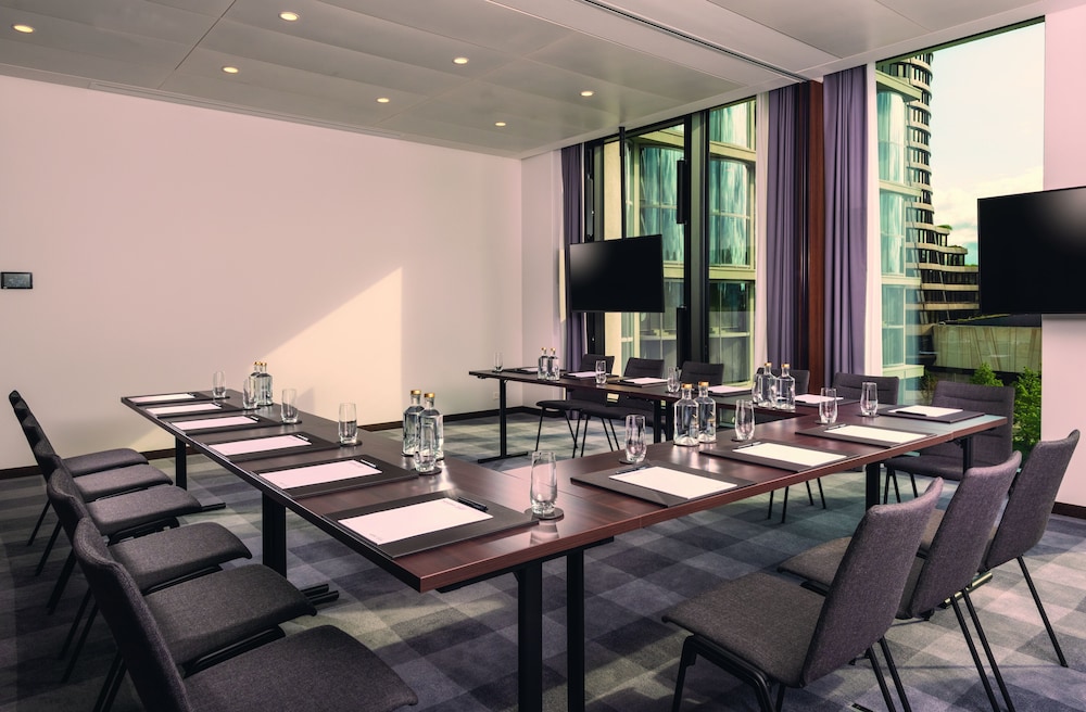 Movenpick Hotel Basel 61/70