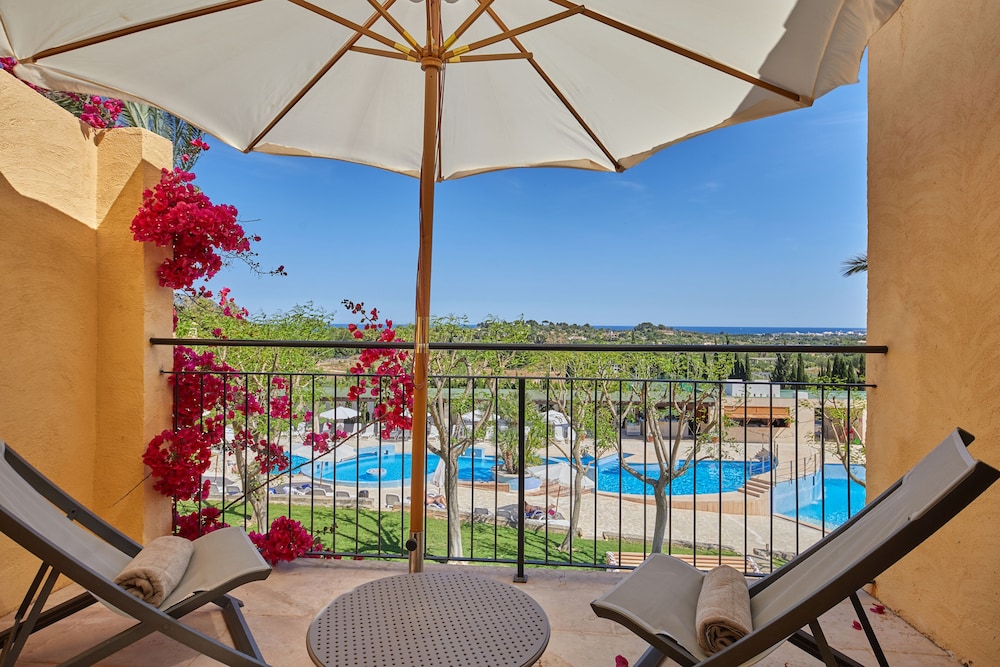 Pula Suites Boutique Resort 92/97