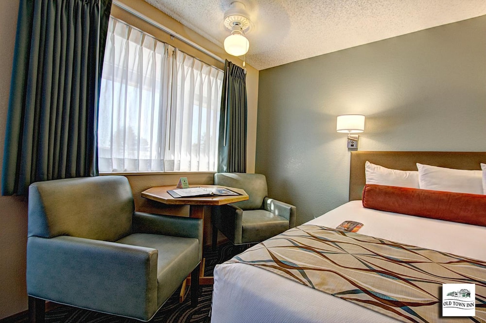 Super 8 by Wyndham Florence OR 24/38