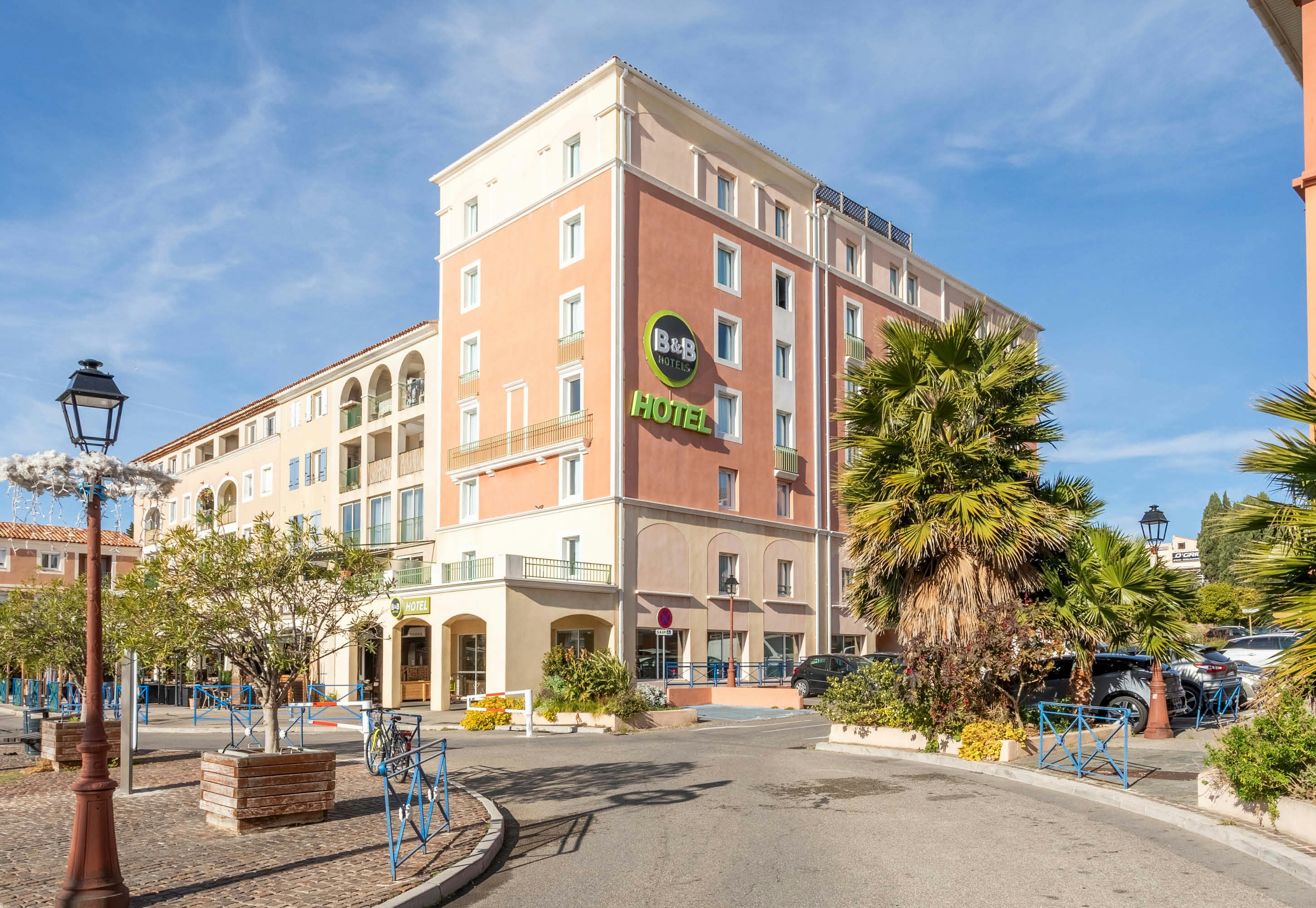 B&B HOTEL MARTIGUES Port de Bouc 21/24