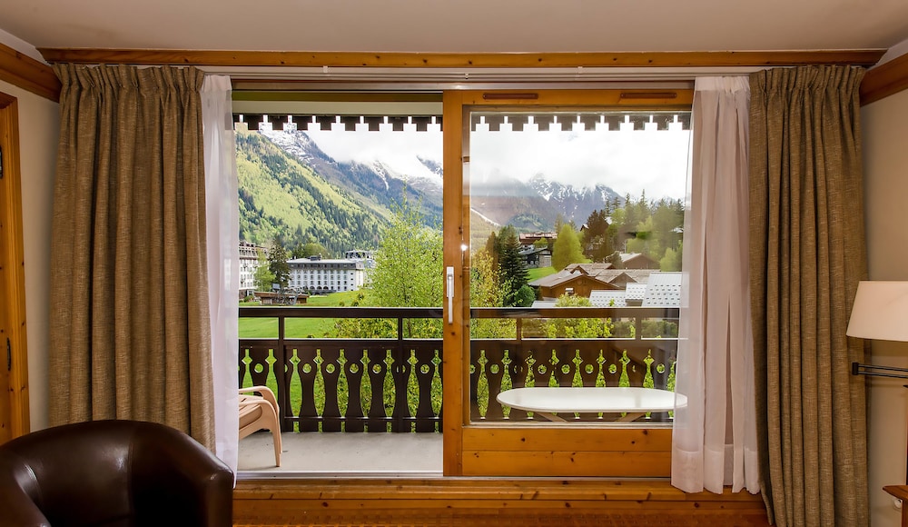 Les Balcons Du Savoy 50/50