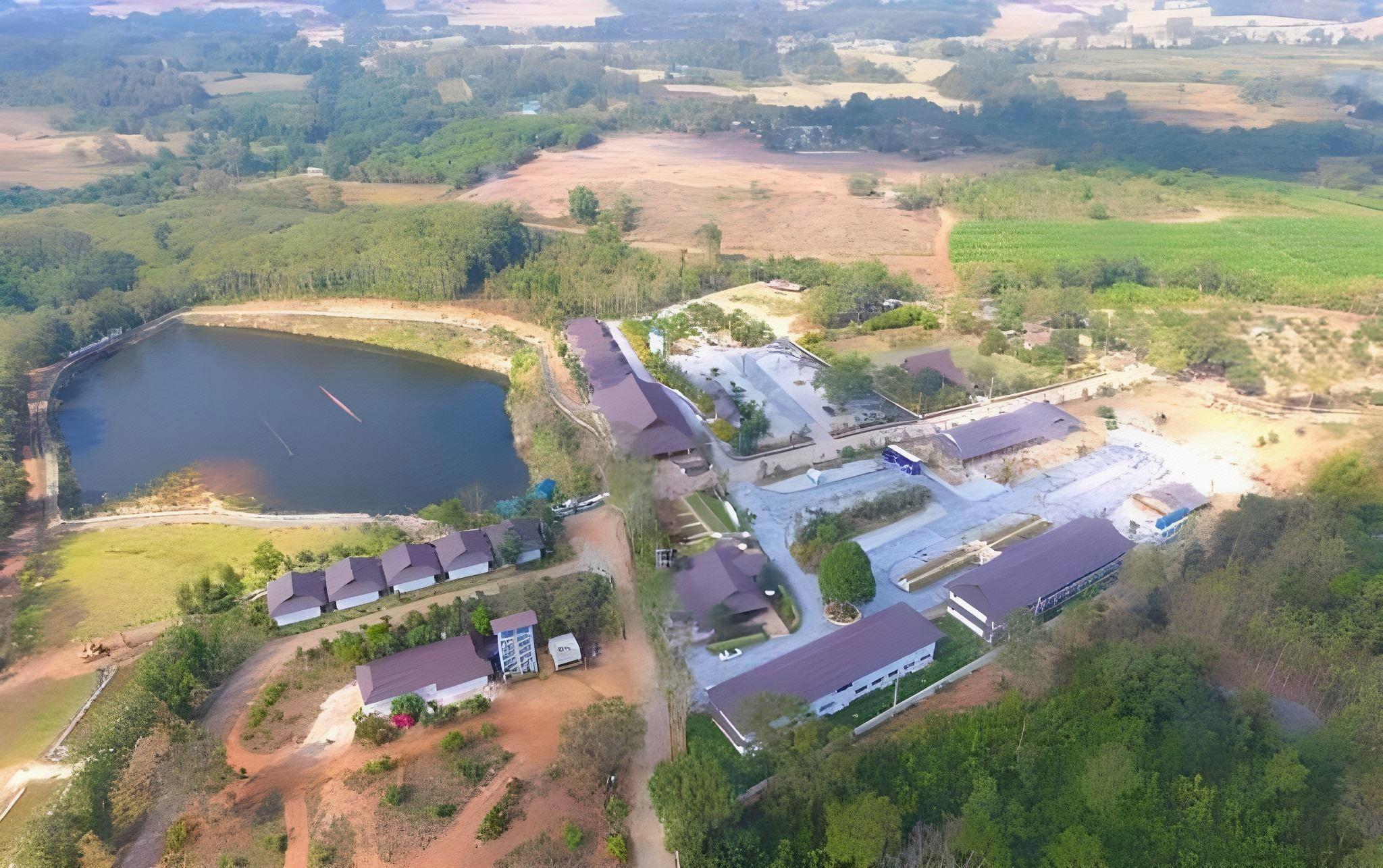 Nan Green Lake View Resort 22/25