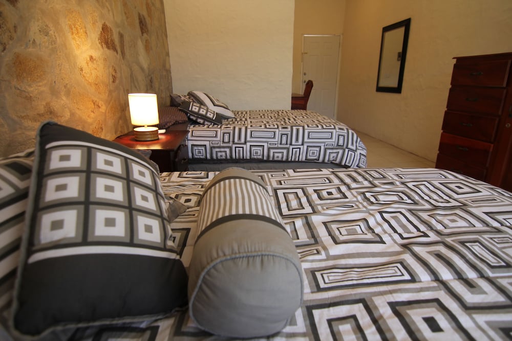 Surf Ranch Hotel & Resort 27/68