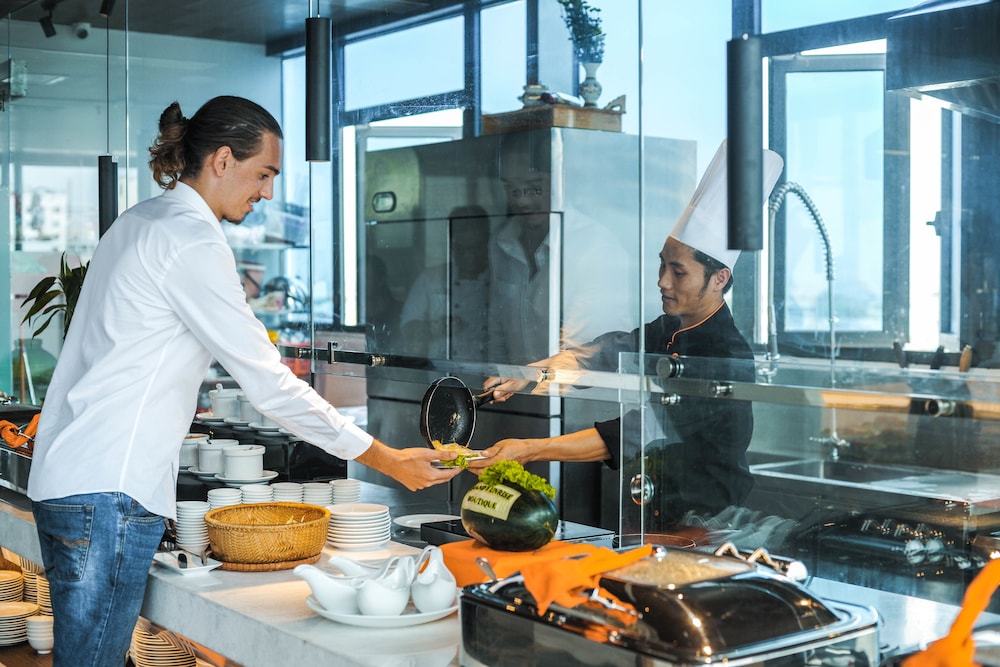 Grand Sunrise Boutique Hotel 52/61