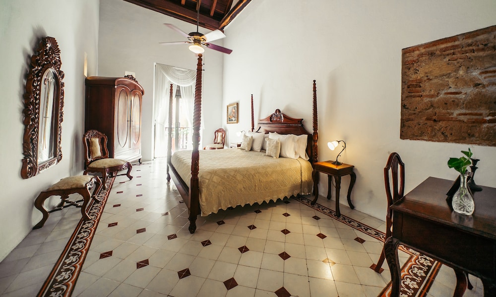 Alfiz Hotel Boutique 9/50