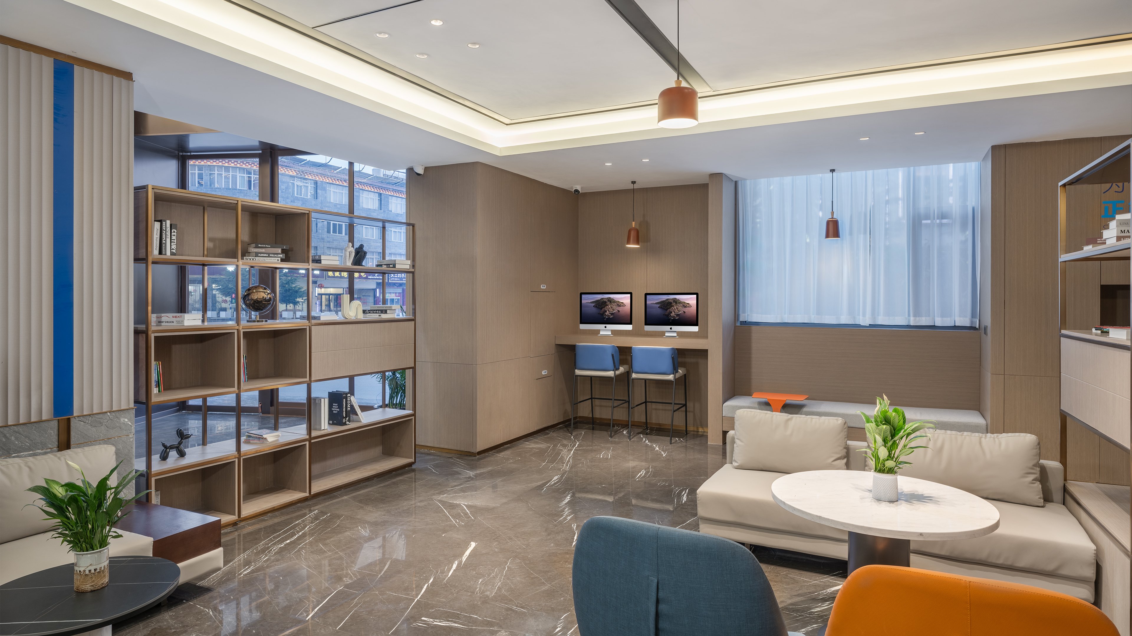 Holiday Inn Express Shangri-La 25/41