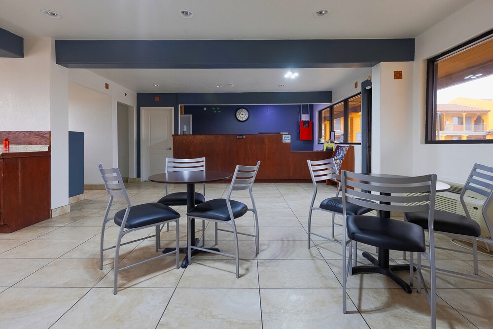 OYO Hotel Kingsville - Hwy 77 41/51