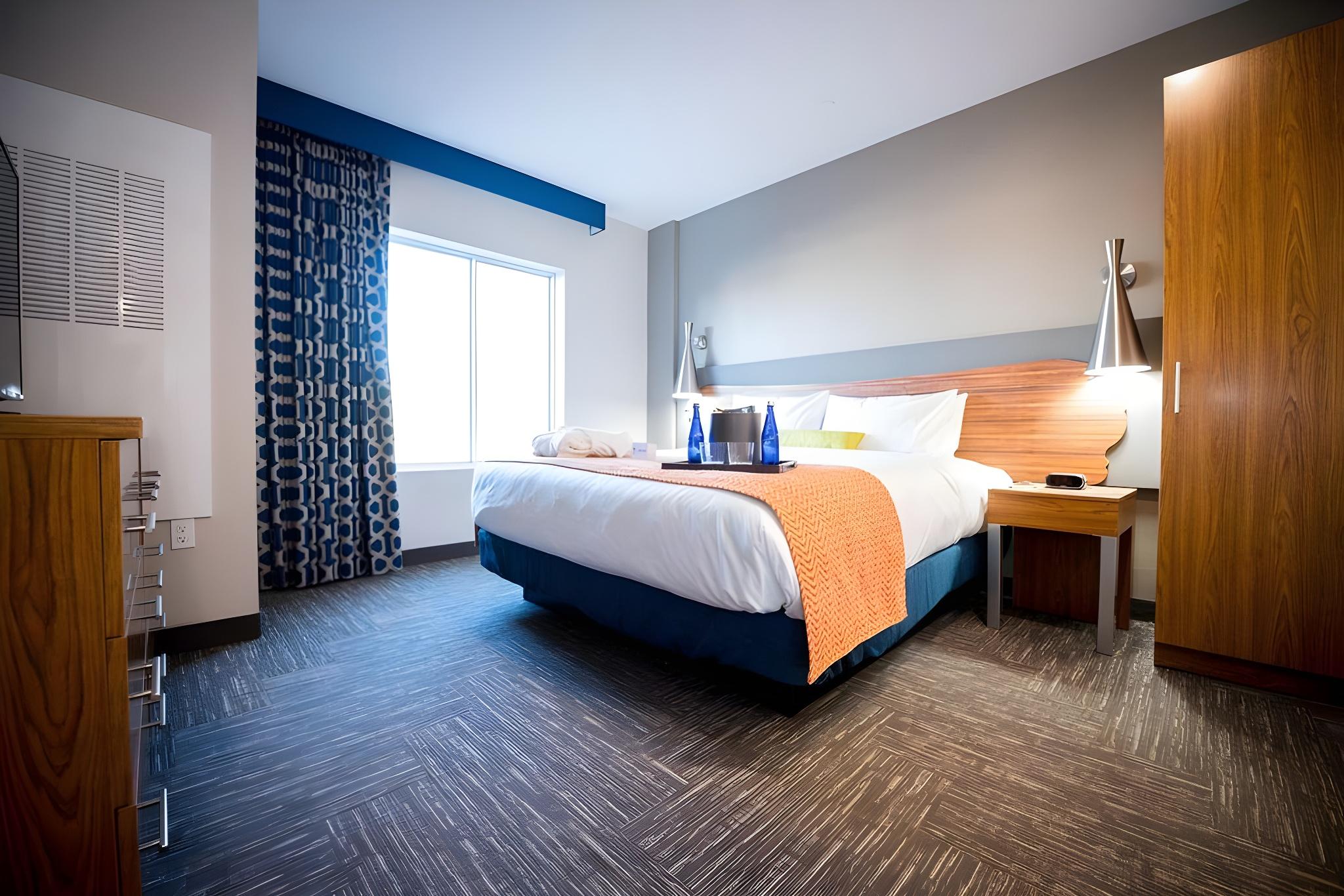 Suite, Multiple Beds, Balcony