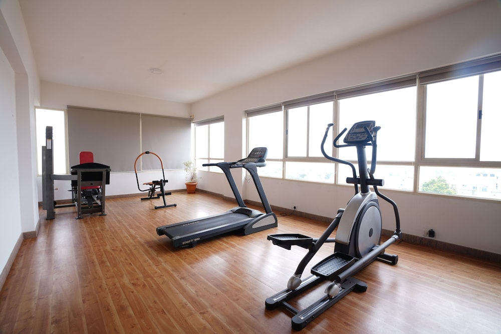 Hotel Vista Suites 24/50