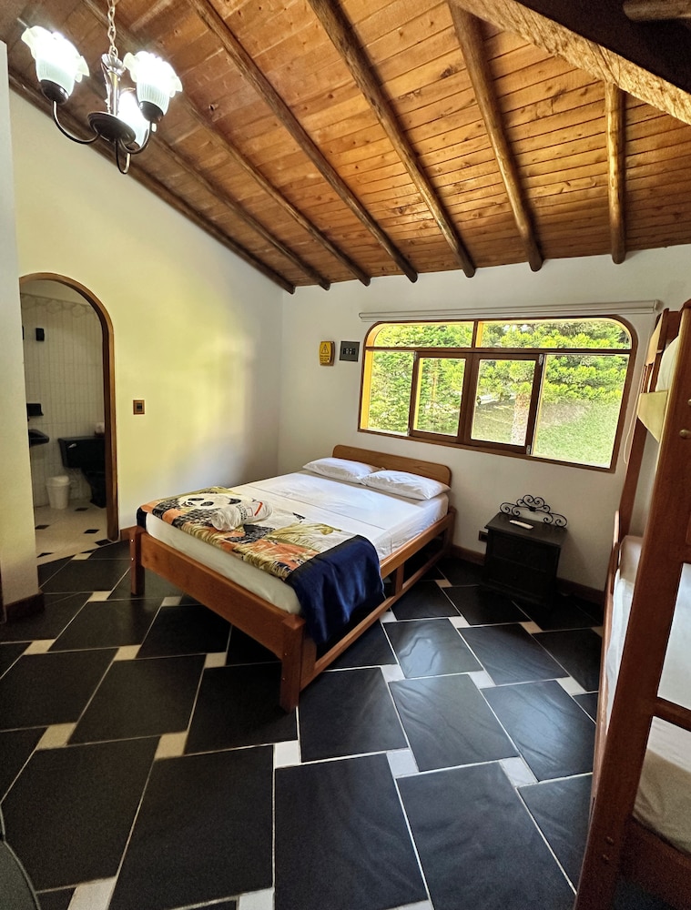 Hotel Casa Linda Guatape 5/32