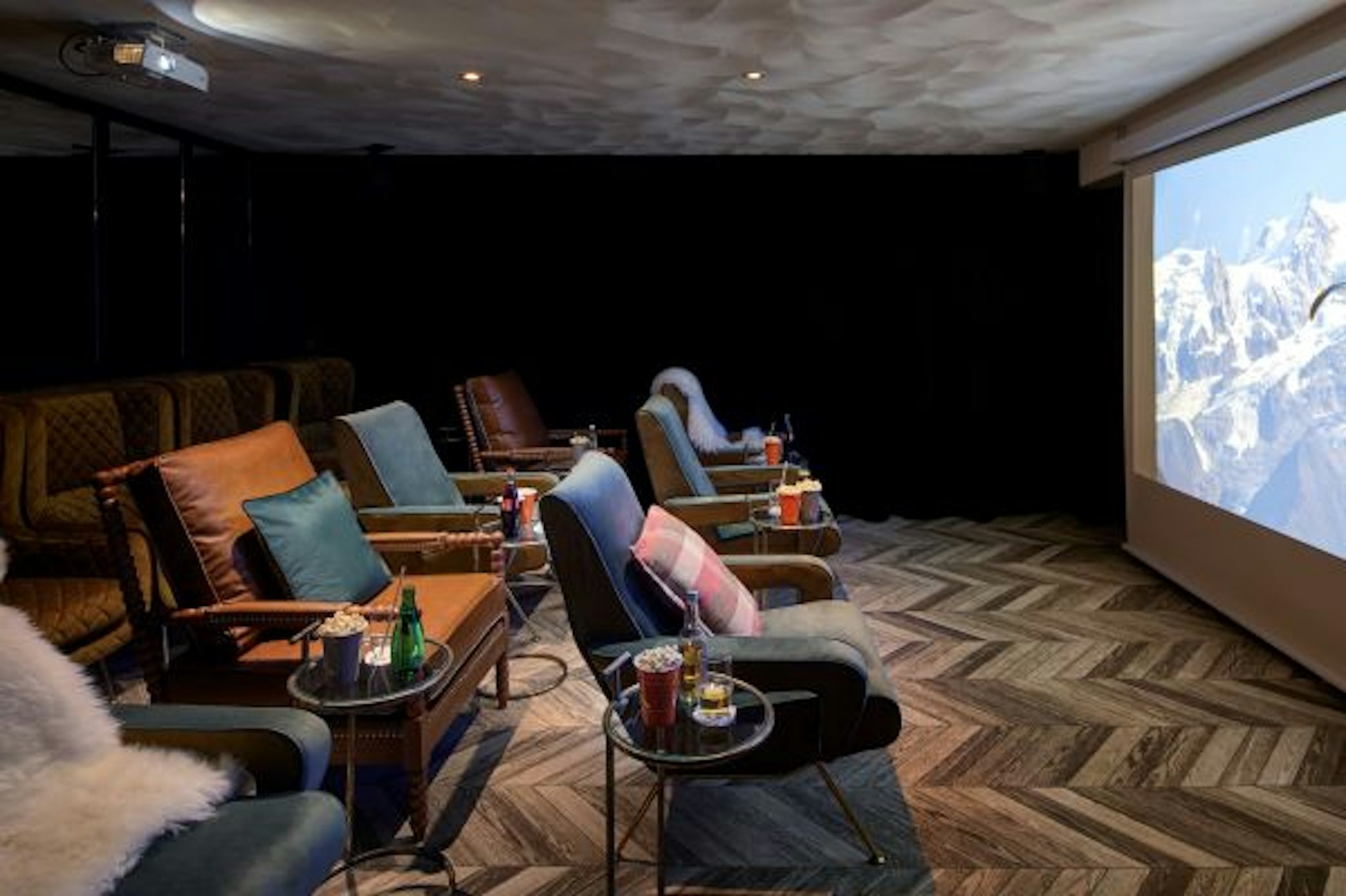 Chalet Hotel Alpen Valley 33/53