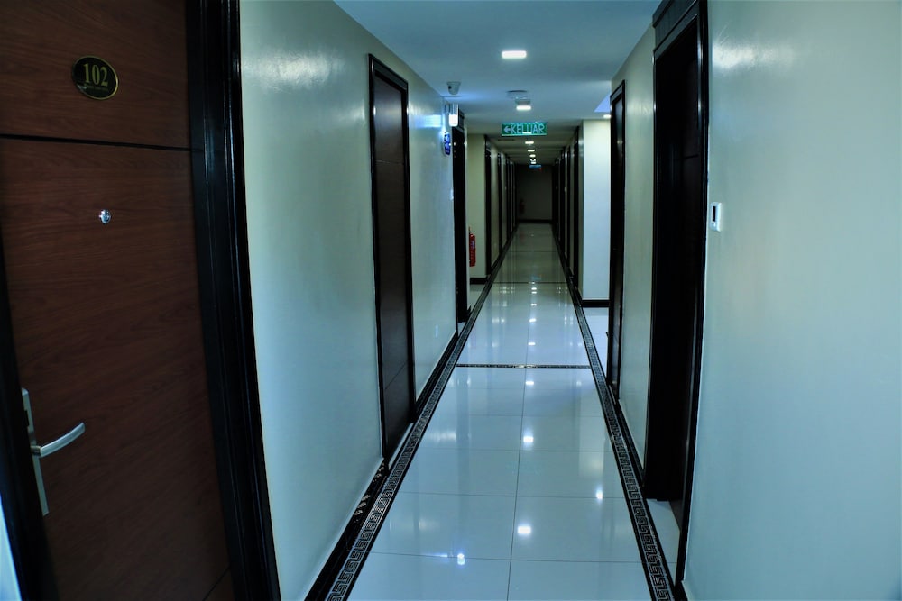 Wave View Hotel 49/53